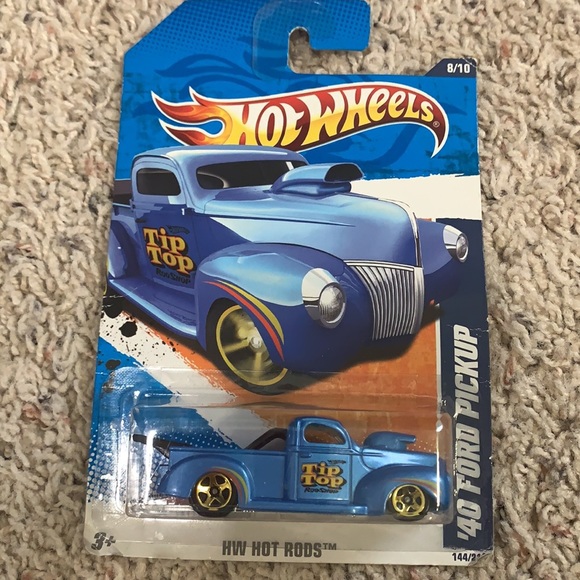 Hot Wheels 2 Piece Bundle - Picture 4 of 6